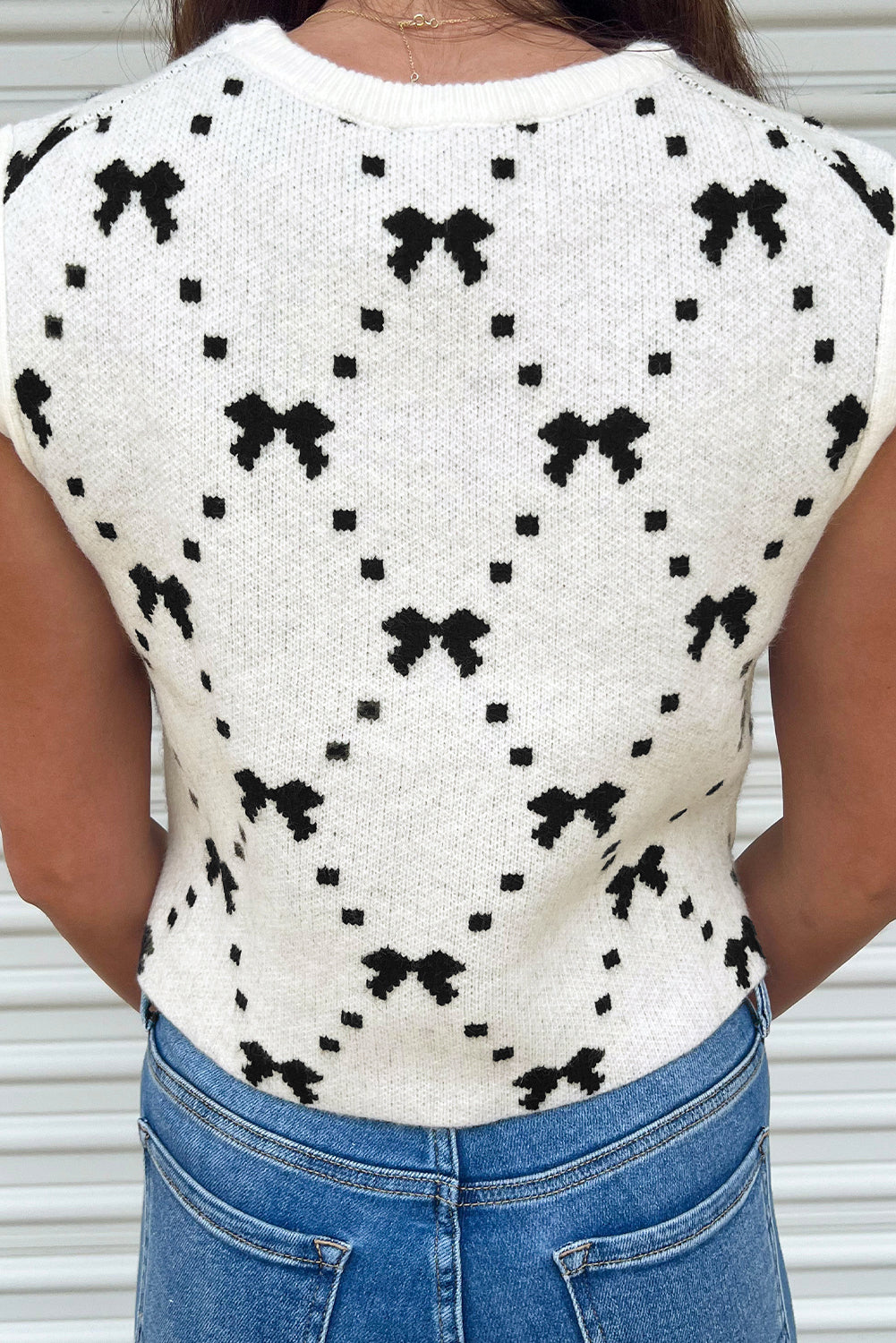 White Bow Pattern Buttoned Side Cropped Sweater Vest - My Store