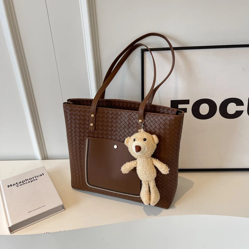 Factory Wholesale Large Tote Handbags Young Lady Cute Handbag Women Popular Design Woven Handbags