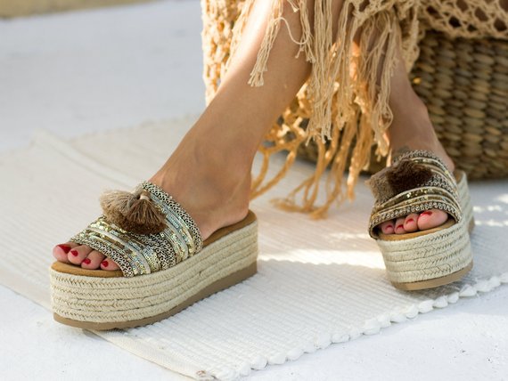 INS Hot List Women's Sandals for Slippers Fish Scales Fringed Thick-Soled Woven Rope Anti-Slippery Height Increasing Mesh Lining