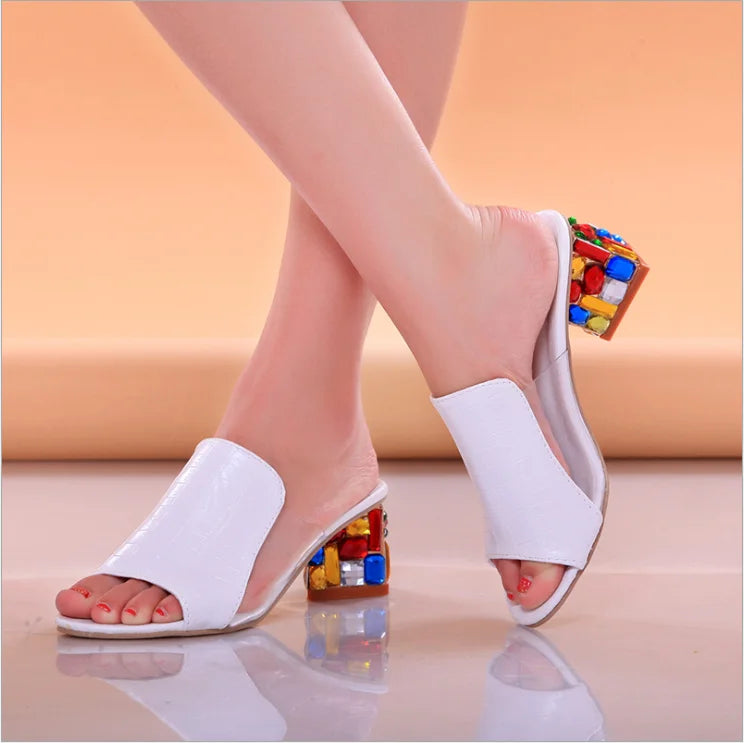 New Fashion Shinning Gem Heel Flat Sandals Round Toe Slippers Beach Casual Slippers Flip Flops Peep Toe Girl Casual Slippers