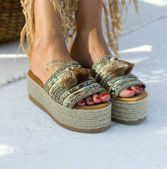 INS Hot List Women's Sandals for Slippers Fish Scales Fringed Thick-Soled Woven Rope Anti-Slippery Height Increasing Mesh Lining