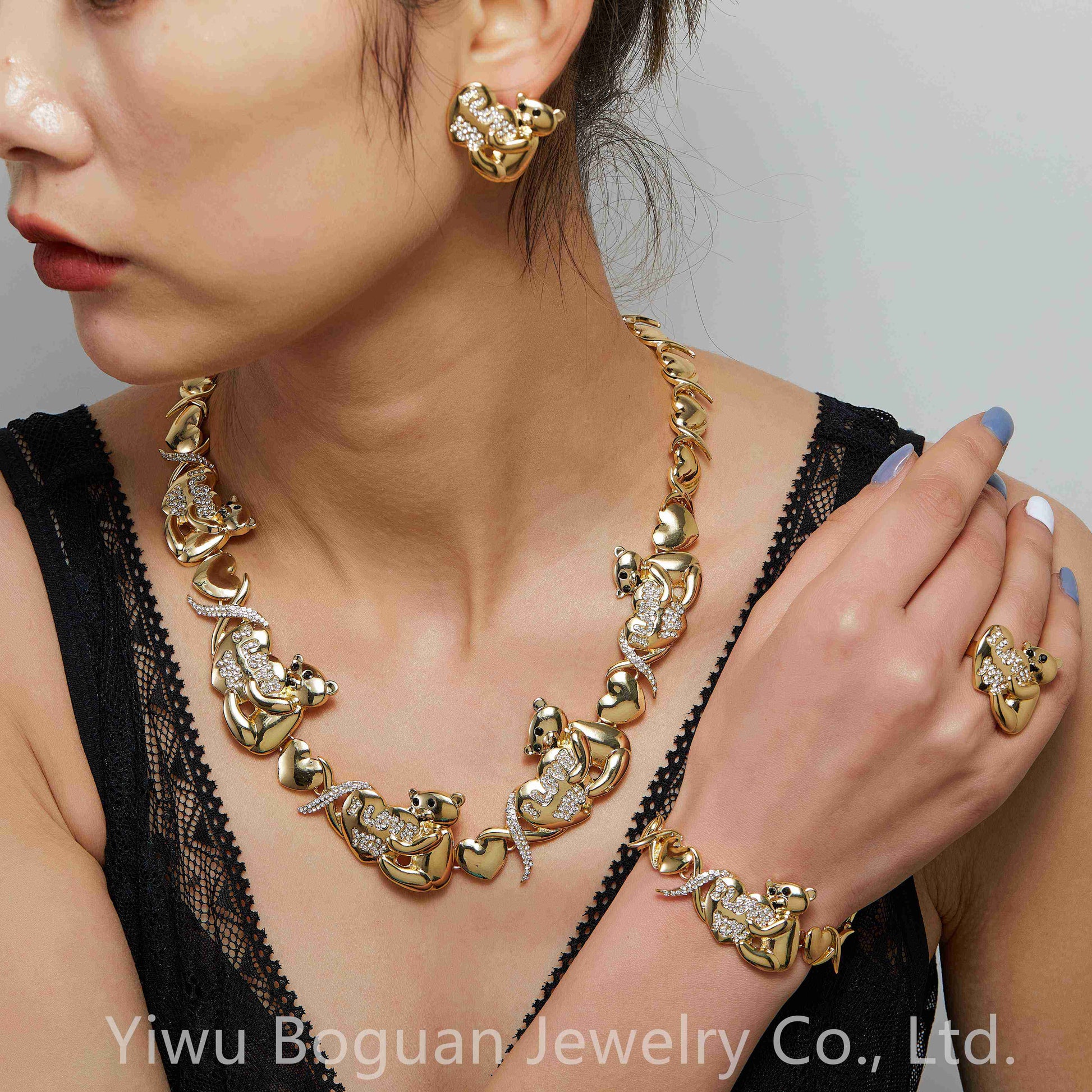 2021 Hip Hop High Quality Gold Jewelry Women Jewelry Set 18k Gold Plating Jewelry Set