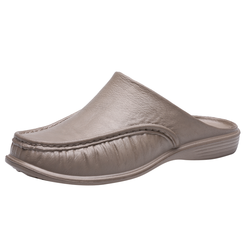 Autumn and Winter Trendy Men's Flat Leather Slippers Casual Anti-Slippery and Breathable With Slip-On Closure and Cushioning