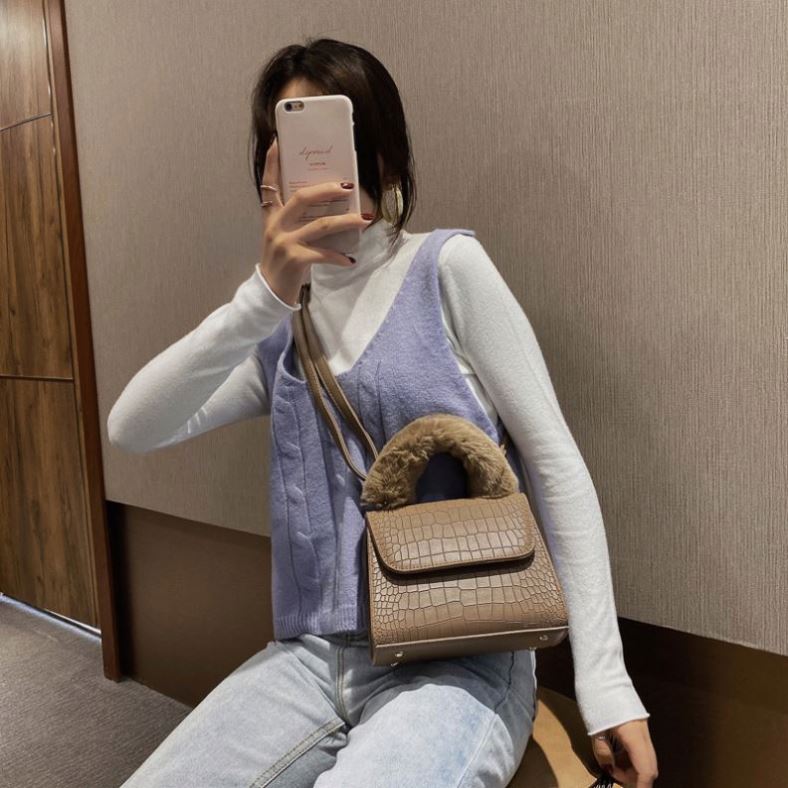 Winter Fluffy Handbag Designers Handbags Famous Brands Fur Purses and  Handbags for Women Purses