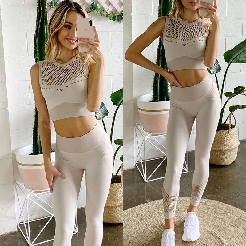 2021 Four-Way Stretch Breathable  QUICK DRY  Sweat-WickinSeamless Activewear Women Mesh Sports Bra Top and Leggings  Yoga Set