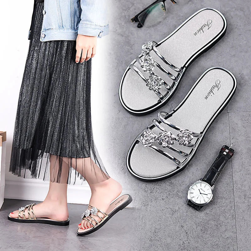 Women Indoor Outdoor Wear Casual Flip-Flops Ladies Slipper Summer Sandals New Flat Clamp Women's Shoes Light Beach Slippers
