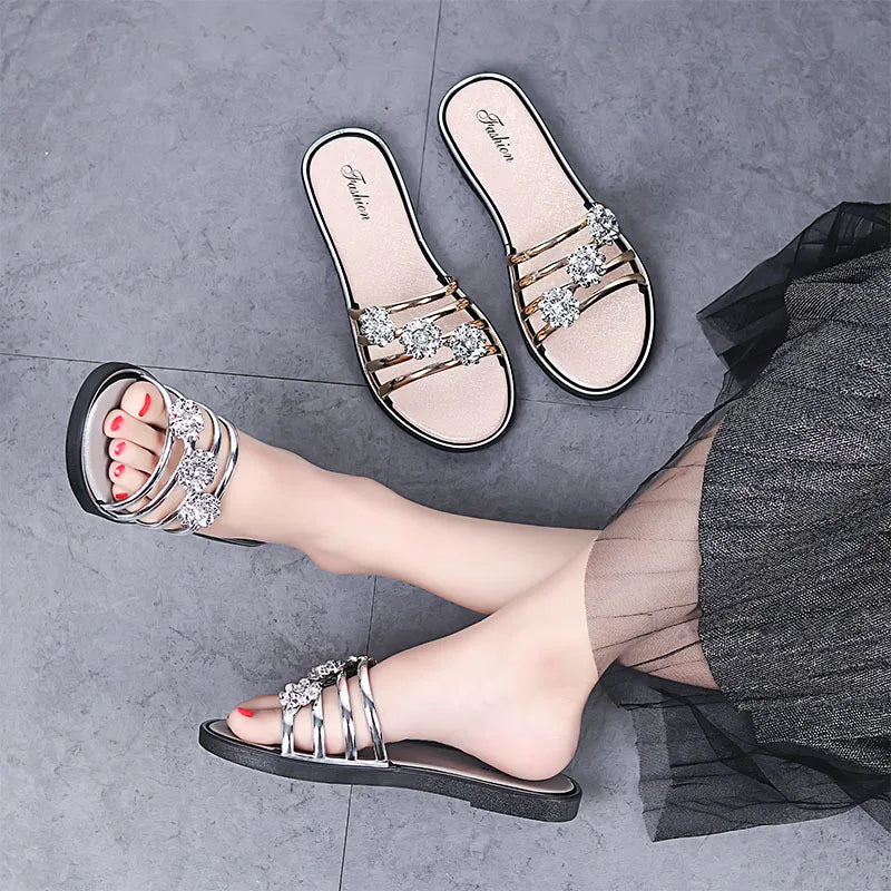 Women Indoor Outdoor Wear Casual Flip-Flops Ladies Slipper Summer Sandals New Flat Clamp Women's Shoes Light Beach Slippers