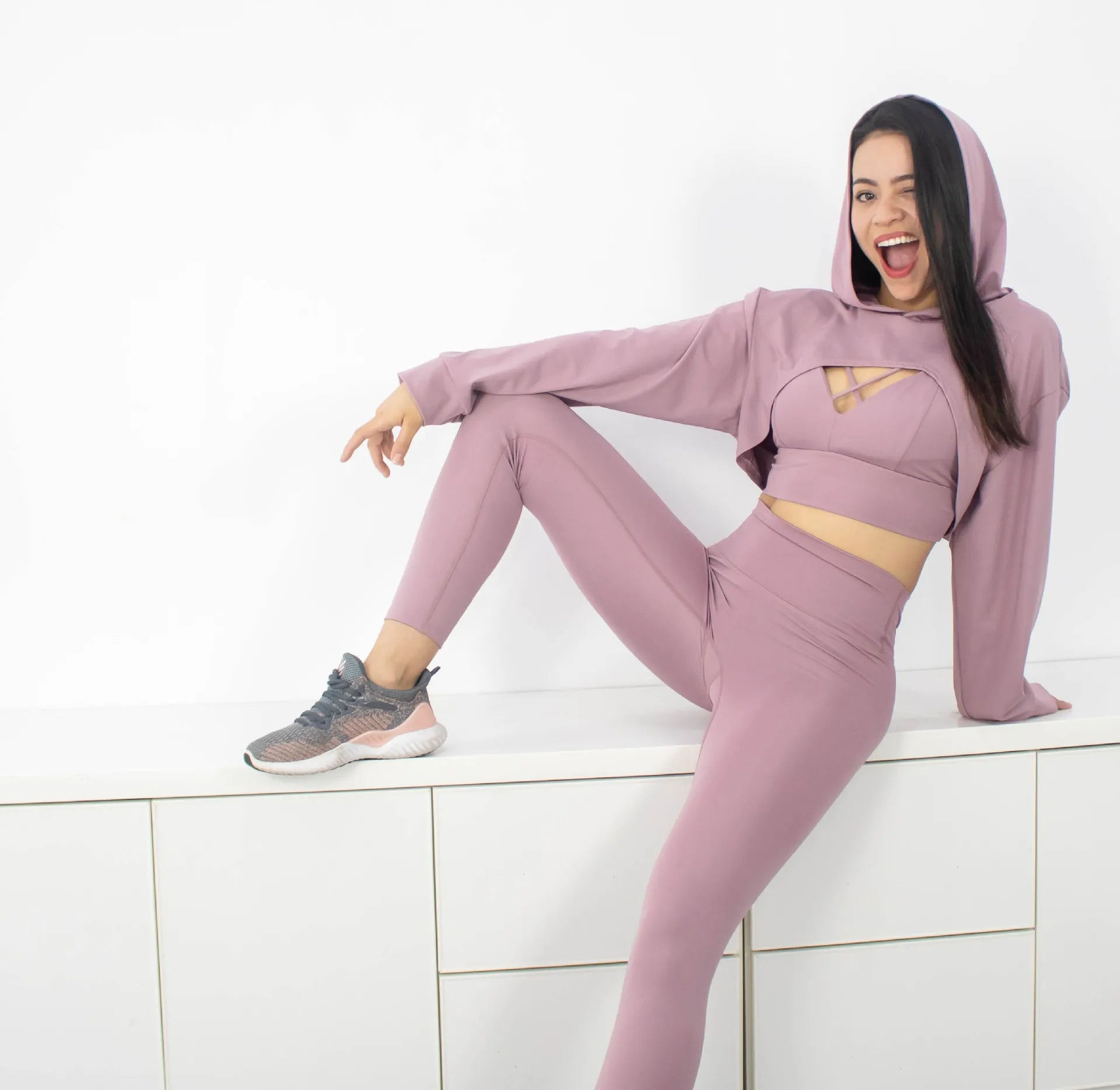 Wholesale Womens v Waistband Leggings Yoga Suits 3pcs Tracksuits Quick Dry Exercise Apparel Fitness Training Activewear Set