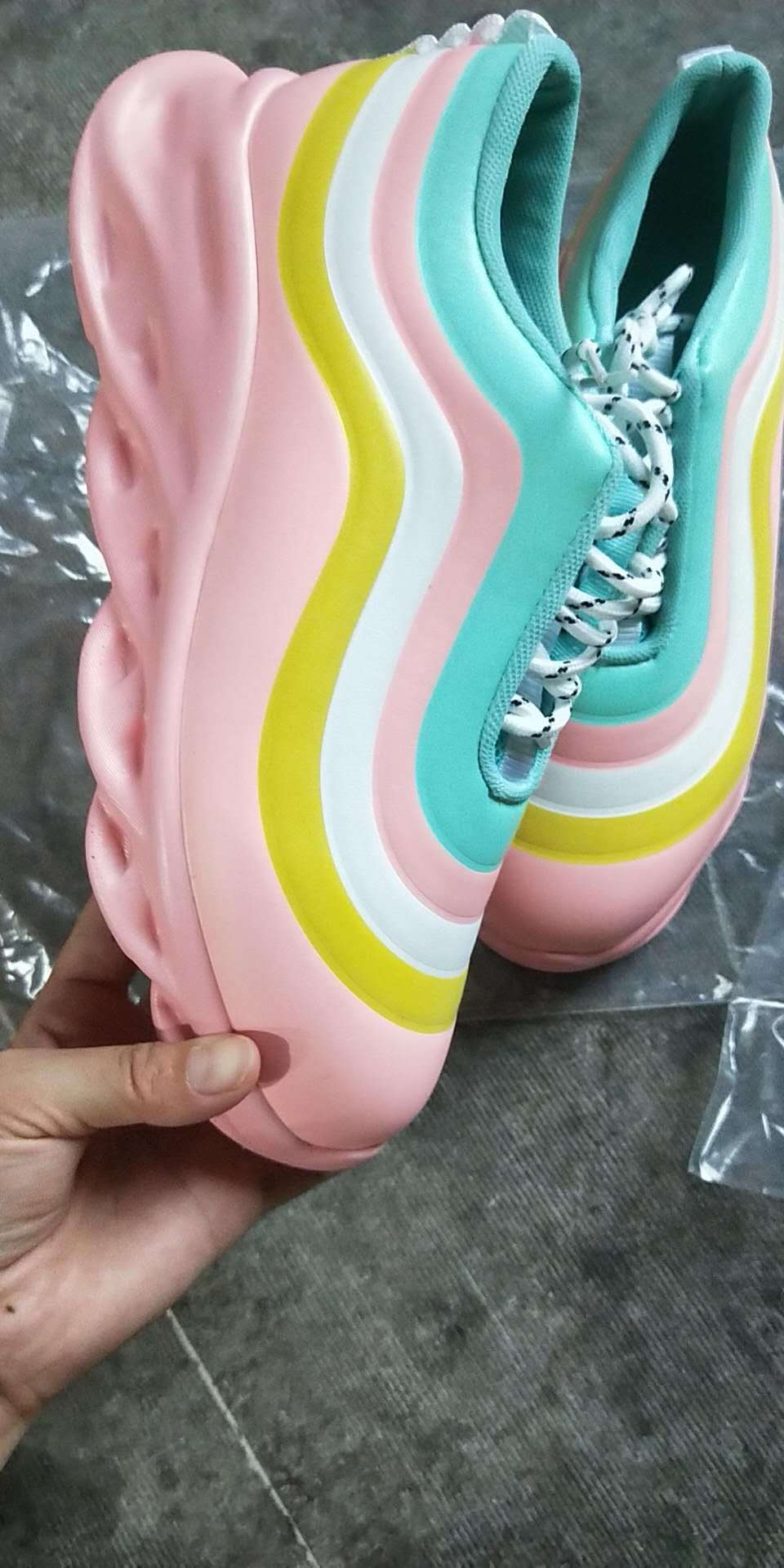Women's Fashion Sneakers Lady Fashion Fancy Colorful Nice Sneaker for Women Walking Outdoor Shoes