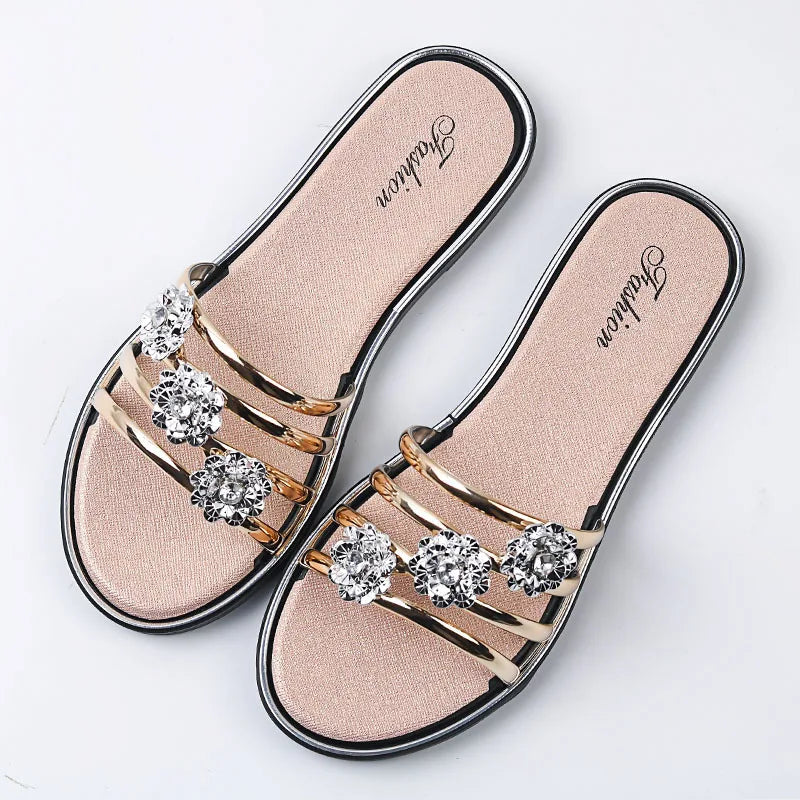 Women Indoor Outdoor Wear Casual Flip-Flops Ladies Slipper Summer Sandals New Flat Clamp Women's Shoes Light Beach Slippers
