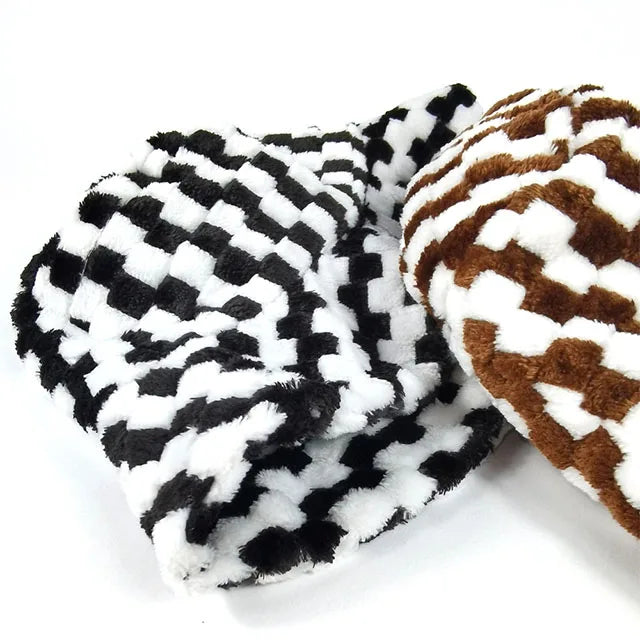 Wholesale Thicken  Fashion Checker Hats for Women Warm Winter Hats Fur Bucket Hat
