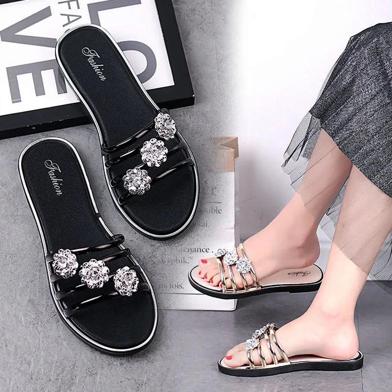 Women Indoor Outdoor Wear Casual Flip-Flops Ladies Slipper Summer Sandals New Flat Clamp Women's Shoes Light Beach Slippers