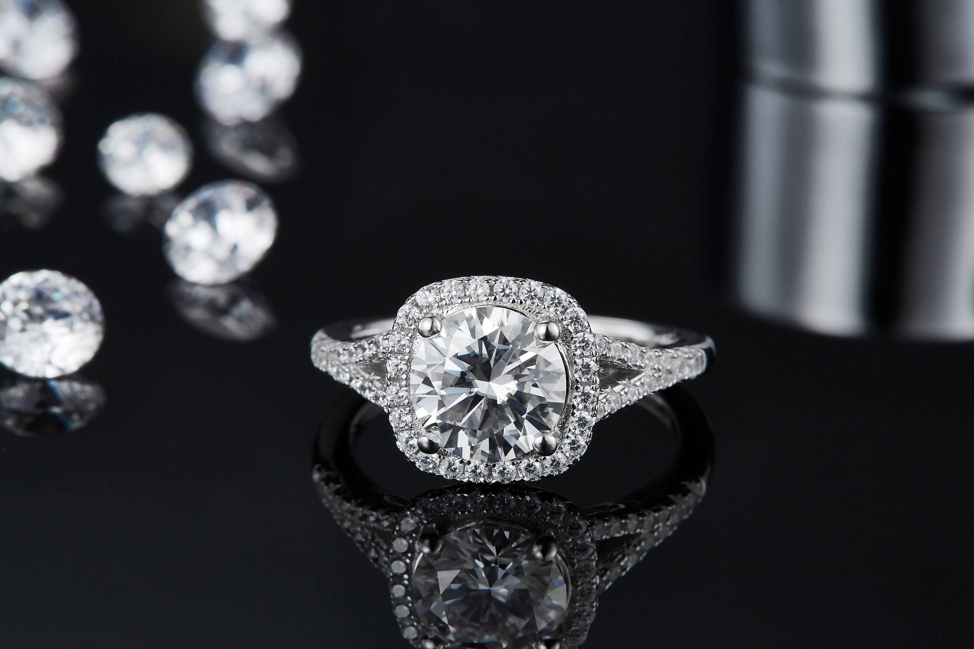 SGARIT Jewellery Round Gold Plated 925 Sterling Silver 2ct Pave Setting Moissanite Ring Jewelry