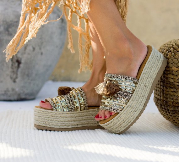 INS Hot List Women's Sandals for Slippers Fish Scales Fringed Thick-Soled Woven Rope Anti-Slippery Height Increasing Mesh Lining