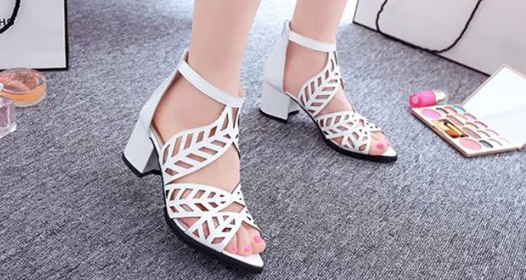 Fashion Crystal Sandal for Ladies Fancy Leaf Design Women Female Outdoor Indoor Sandals
