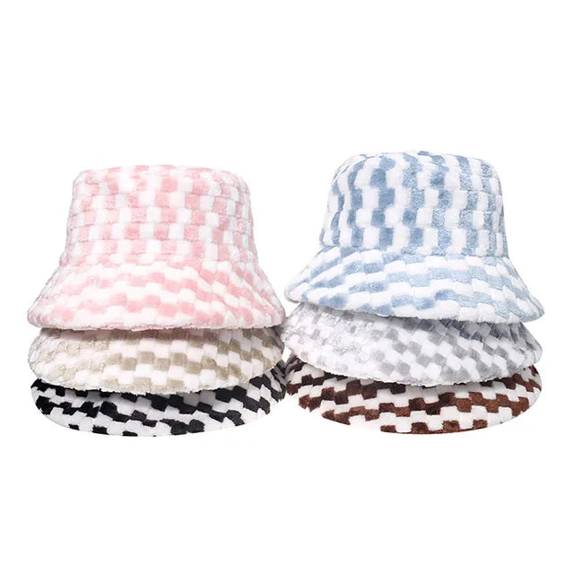 Wholesale Thicken  Fashion Checker Hats for Women Warm Winter Hats Fur Bucket Hat