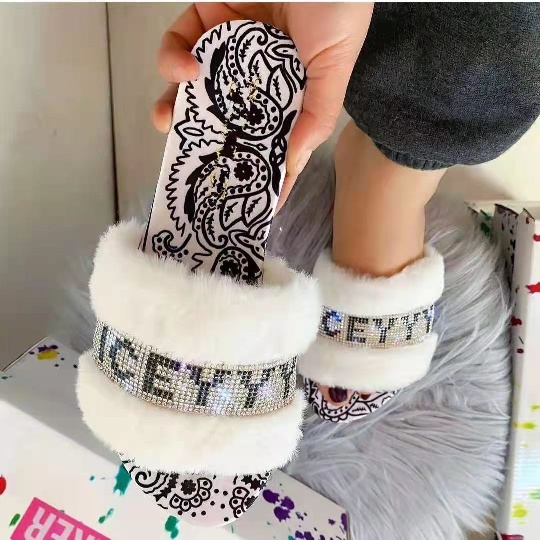 New Arrival Girls Fashion Slides Slippers Female Shoe Summer Slipper Fur Slides Women Sandals