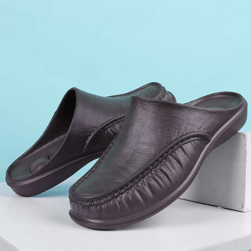 Autumn and Winter Trendy Men's Flat Leather Slippers Casual Anti-Slippery and Breathable With Slip-On Closure and Cushioning