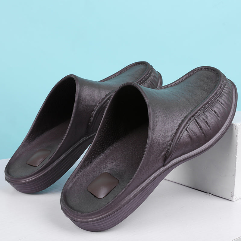 Autumn and Winter Trendy Men's Flat Leather Slippers Casual Anti-Slippery and Breathable With Slip-On Closure and Cushioning