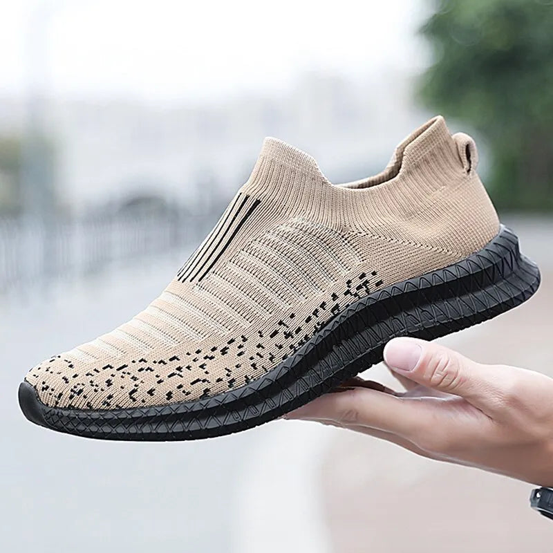 Men Shoes Breathable Men's Sneakers Comfortable Running Shoes Tenis Outdoor Slip on Walking Sneakers Sock Jogging Shoes