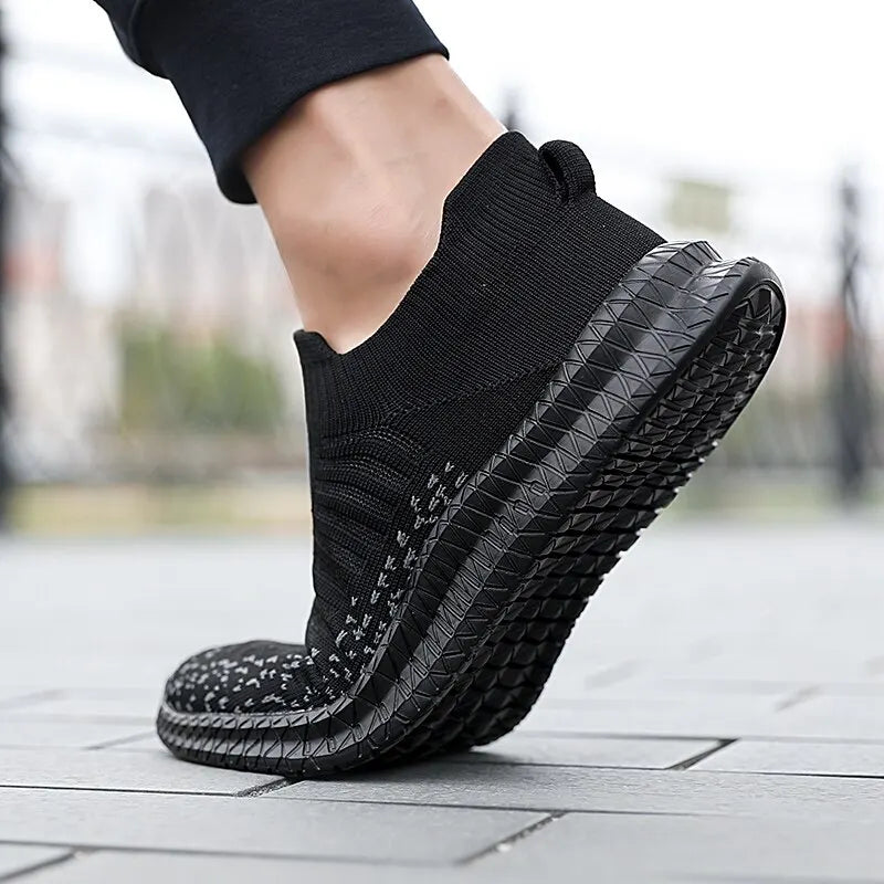 Men Shoes Breathable Men's Sneakers Comfortable Running Shoes Tenis Outdoor Slip on Walking Sneakers Sock Jogging Shoes