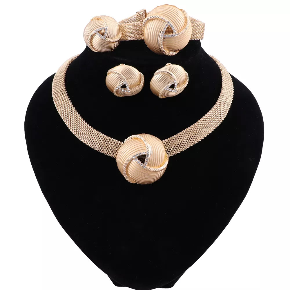 CYNTHIA Nigerian Women Wedding Jewelry Sets Dubai Gold Color Jewelry Sets African Women Necklace  Earrings Bracelet  Jewellery