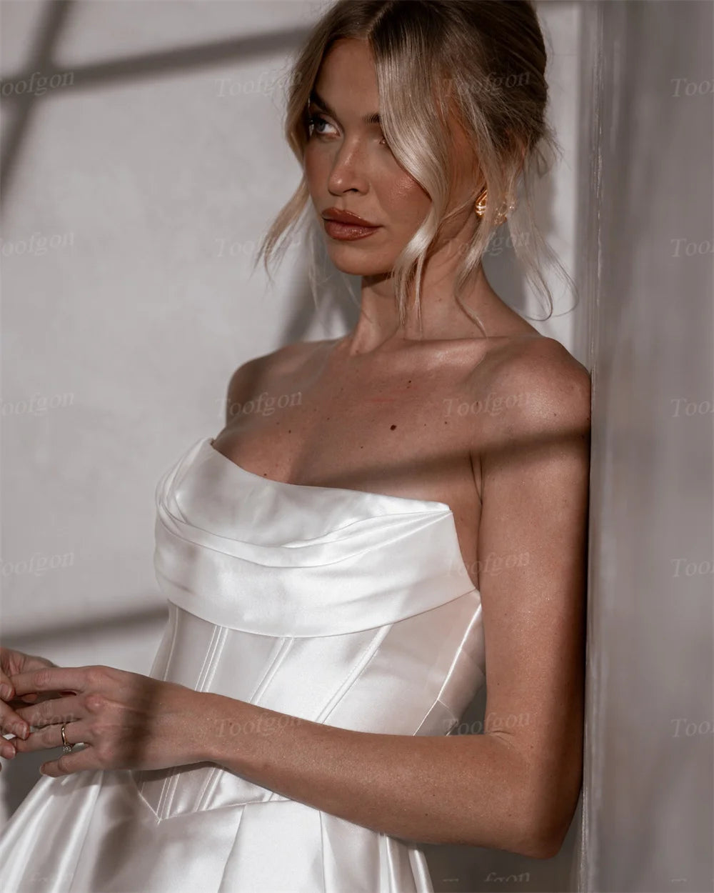 Toofgon Customized a Line Wedding Dresses With Pockets Pleats Strapless Buttons Formal Party Wedding Gowns Bridal Dress 2024 - My Store