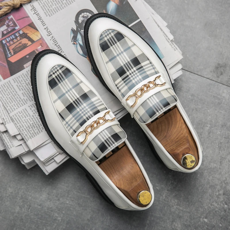 New High Quality Italian Shoe for Men Loafers Casual Men Shoes Luxury Leather Slip-On British Style Striped Soft Shoes Moccasins