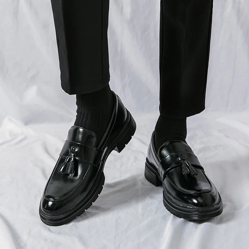 Luxury Brand Shoes Men Fashion Soft Moccasins Men Loafers High Quality Leather Tassel Shoes Mens Flats Driving Shoe Plus Size 46