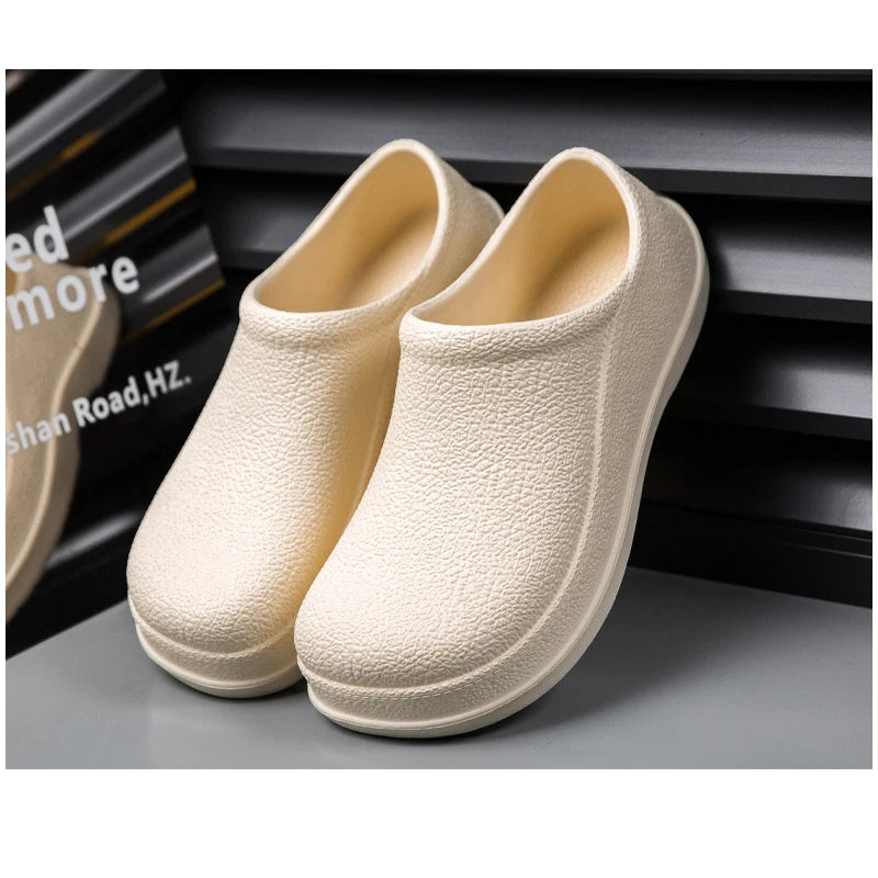Men Chef Shoes Man Summer Beach Slippers Water-Proof Oil-Proof Kitchen Shoes Non-Slip Garden Clogs Hotel Work Shoe EVA Sandal