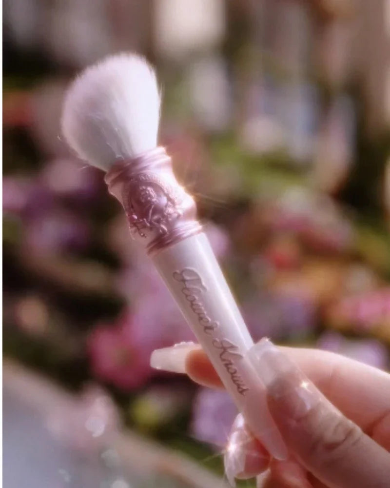 Flower Knows Midsummer Night Series Spot Brush Wool Fluffy Makeup Brush Conditioning Makeup Tool - My Store