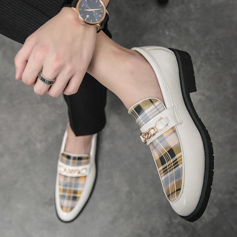 New High Quality Italian Shoe for Men Loafers Casual Men Shoes Luxury Leather Slip-On British Style Striped Soft Shoes Moccasins