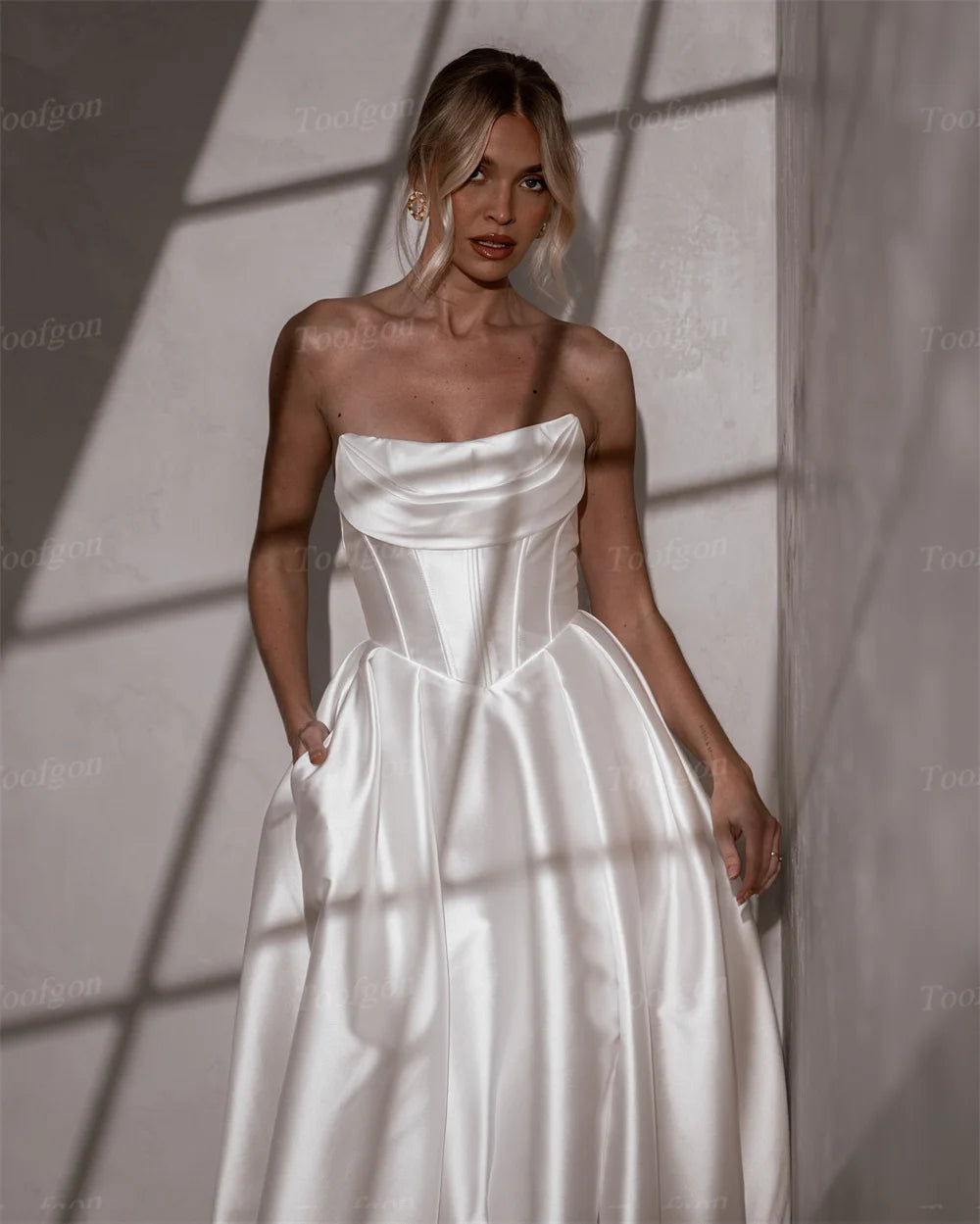 Toofgon Customized a Line Wedding Dresses With Pockets Pleats Strapless Buttons Formal Party Wedding Gowns Bridal Dress 2024 - My Store