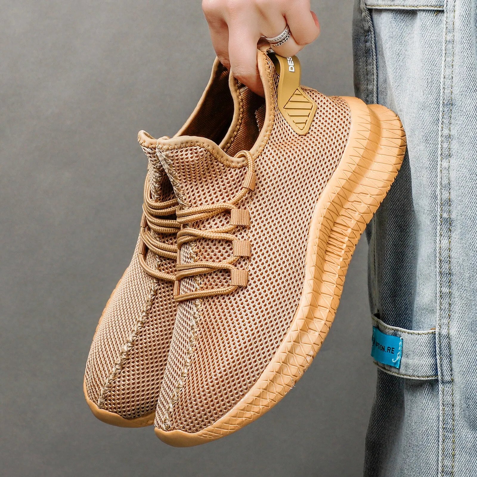 Men Shoes Breathable Mesh Running Shoes Slip on Walking Sneakers for Men Tennis Sports Shoes