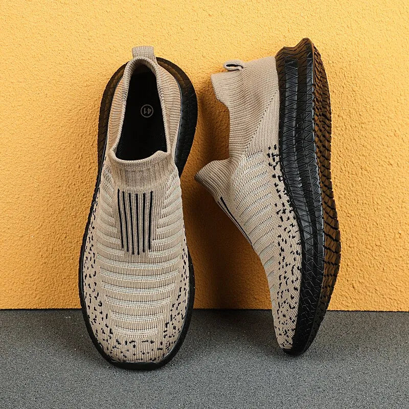 Men Shoes Breathable Men's Sneakers Comfortable Running Shoes Tenis Outdoor Slip on Walking Sneakers Sock Jogging Shoes