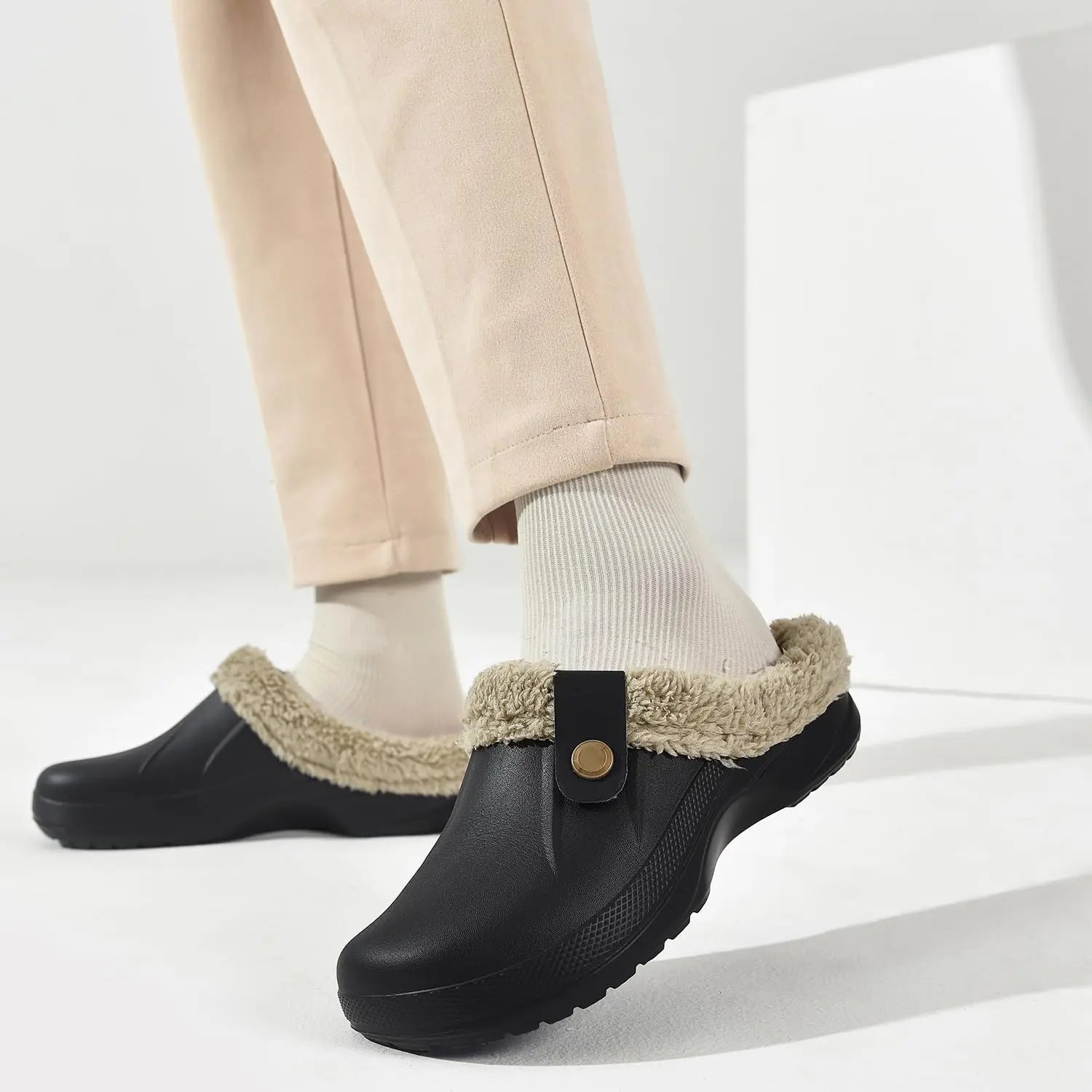 Evshine Warm Winter Man Slippers Antislip Waterproof Men Slippers Warm Comfy Clogs Fuzzy Fur Shoes Classic Plush Bedroom Slipper