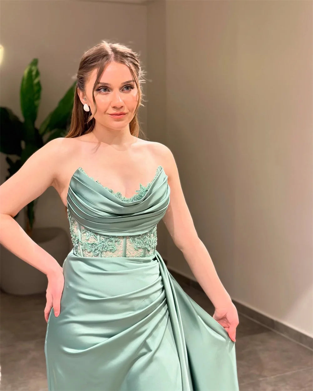 Sansa Customized Red Geometry Cut-Out Evening Dresses Side High Split Satin Wedding Dress Floor-Length Zip Prom Dresses 2025 - My Store