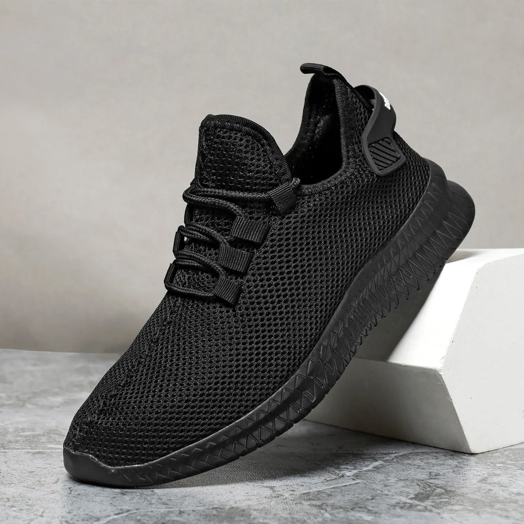 Men Shoes Breathable Mesh Running Shoes Slip on Walking Sneakers for Men Tennis Sports Shoes