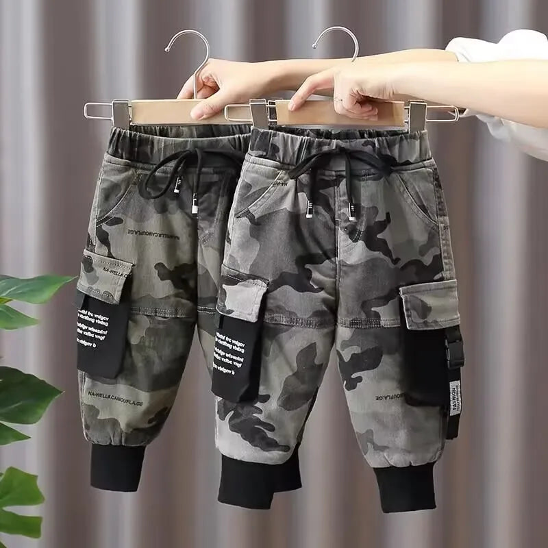 Autumn and Winter Boys' Pants 2025 New Children's Plush Thickened Warm Pants Children's Pants Baby Camouflage Cargo Pants