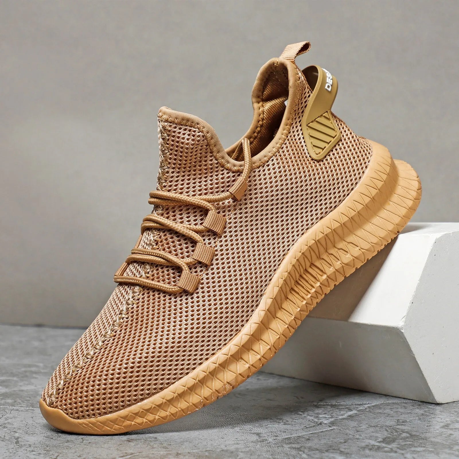 Men Shoes Breathable Mesh Running Shoes Slip on Walking Sneakers for Men Tennis Sports Shoes