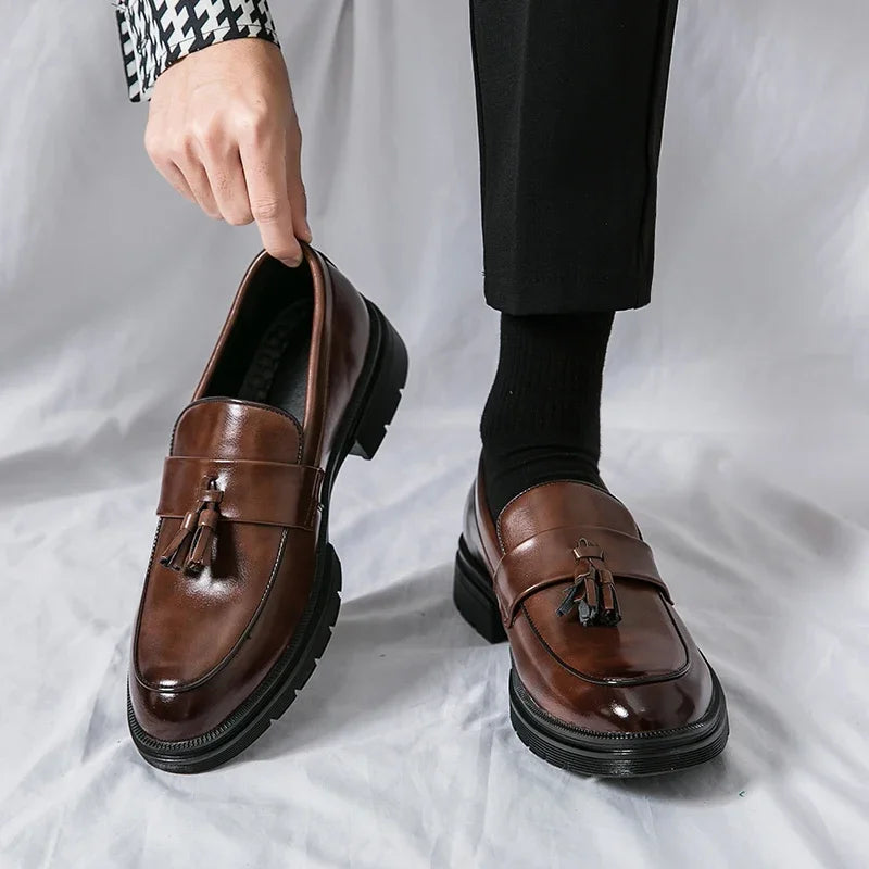 Luxury Brand Shoes Men Fashion Soft Moccasins Men Loafers High Quality Leather Tassel Shoes Mens Flats Driving Shoe Plus Size 46