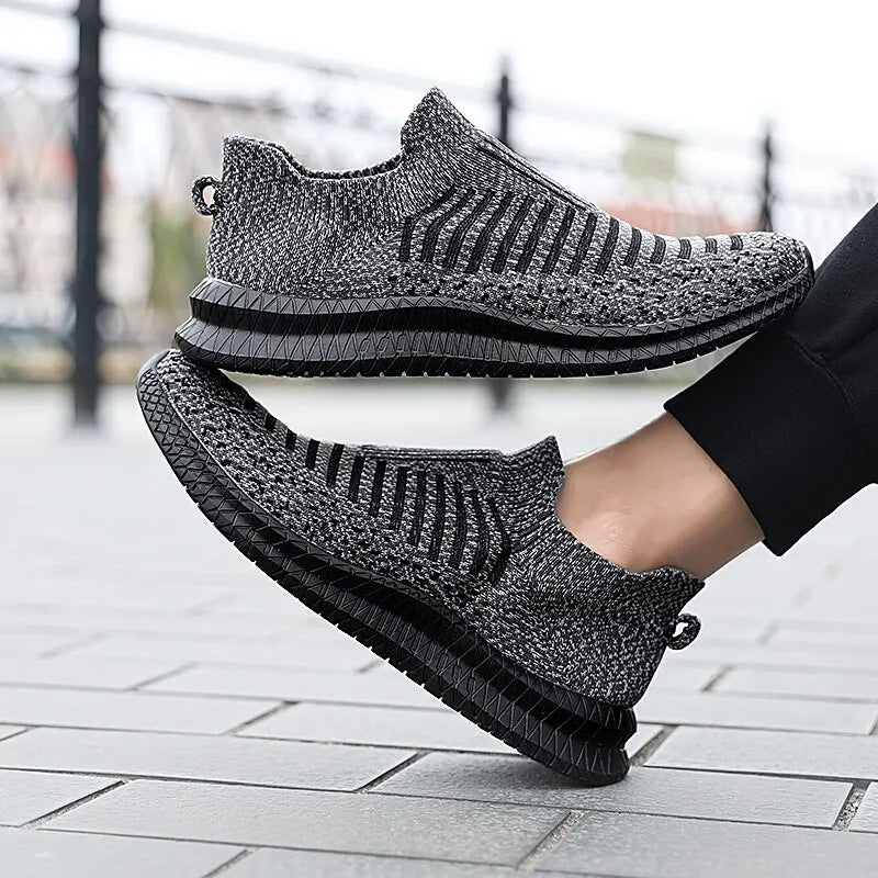 Men Shoes Breathable Men's Sneakers Comfortable Running Shoes Tenis Outdoor Slip on Walking Sneakers Sock Jogging Shoes