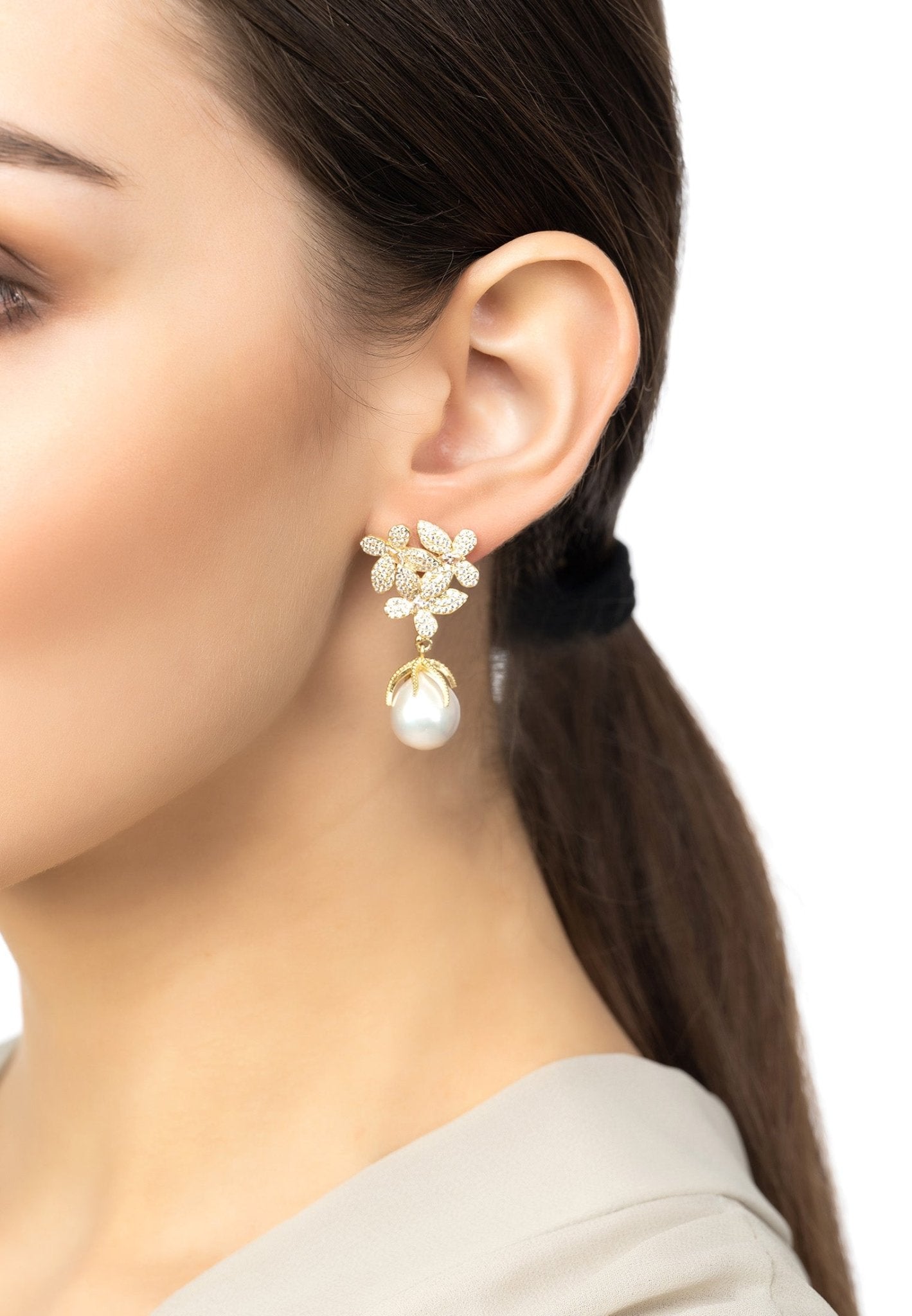 Flowers Pearl Earrings Gold White - My Store
