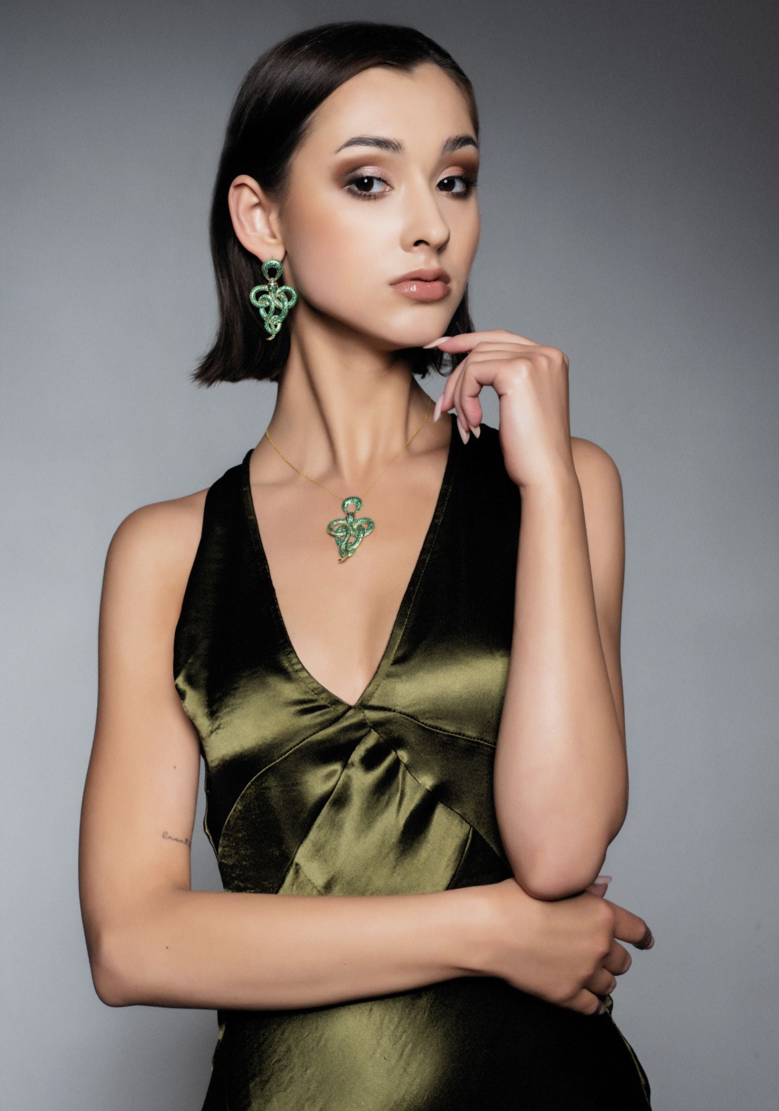 Viper Snake Drop Earrings Gold Emerald - My Store